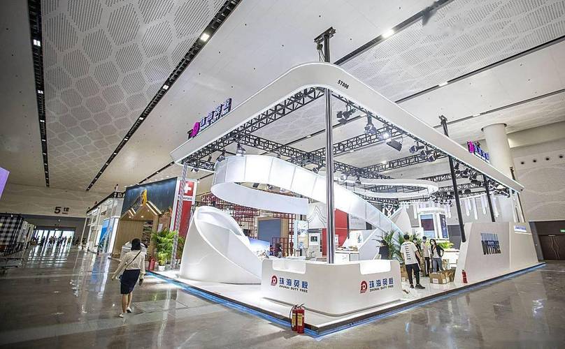 54平航空工业主题展台设计搭建